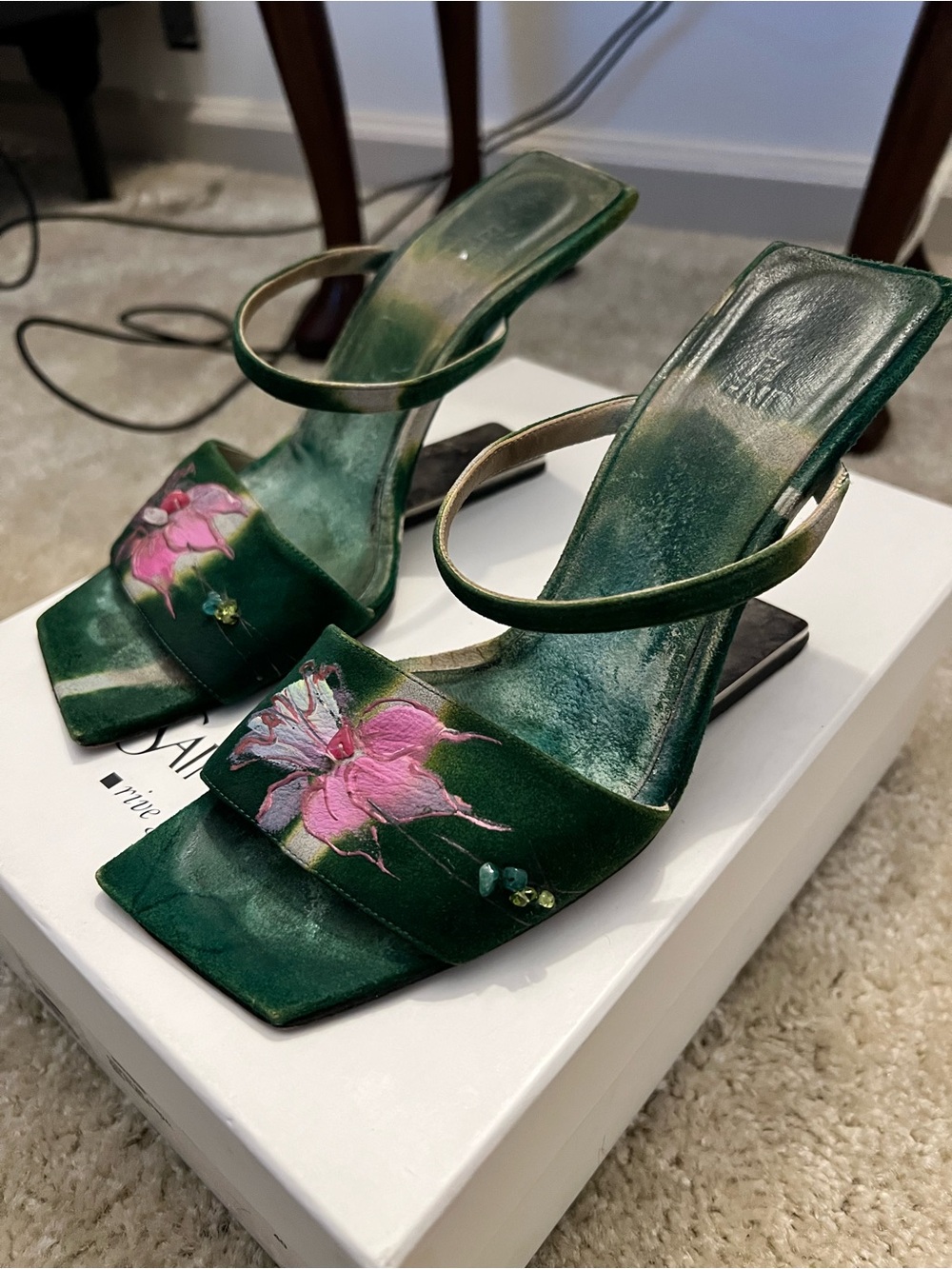 VTG Archival Fendi suspension Green Floral Sandals - Hand-Painted Pink Accent - Picture 2 of 5